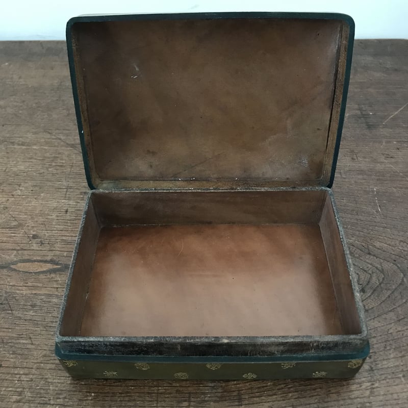 イタリア製　大理石　小物入れ　アンティーク　一点もの‼️ genuine alabaster】イタリア製 天然大理石の小物入れ – onetique