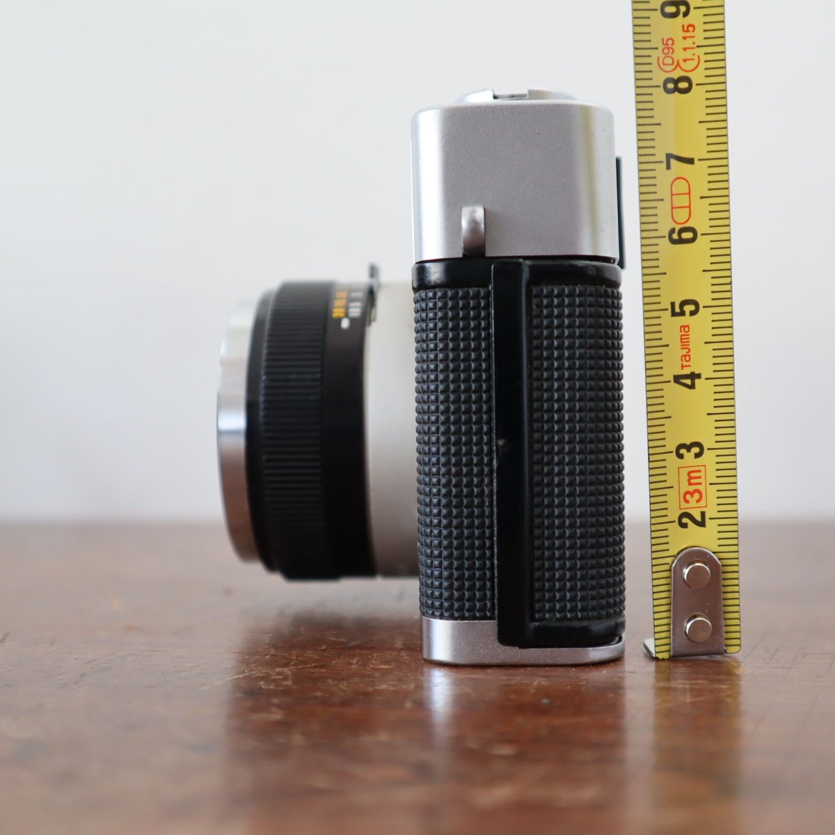 [#558] コニカ KONICA EE MATIC DELUXE レンズがかわいい KONICA EE-MATIC Deluxe ヴィンテージカメラ / ie2