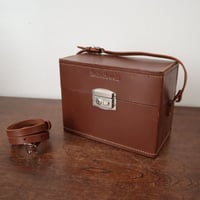 Bell＆Howell 古い革カメラケース 鍵・ストラップ付 / ie22_222