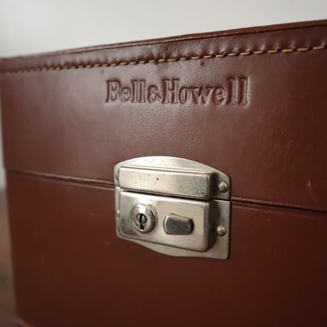 Bell＆Howell 古い革カメラケース 鍵・ストラップ付 / ie22_222