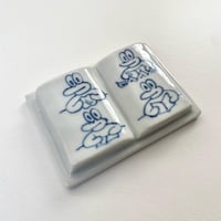 451 series 01 Ceramic book 砥部焼