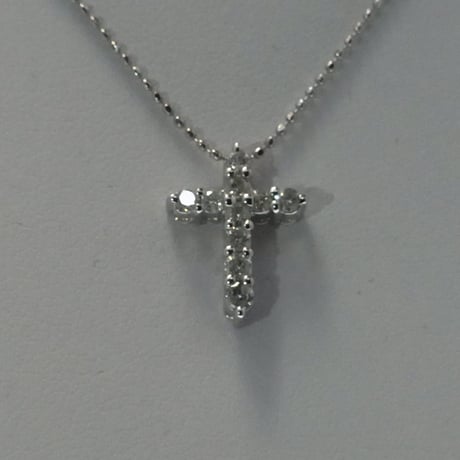 プラチナ　クロス　ペンダントネックレス　0.3ct