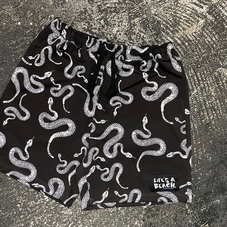 【 LIFE’S A BEACH 】“SNAKE” SHORTS ( BLACK × WHITE )