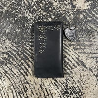 【 HTC 】26 CR STUDS LEATHER LONG WALLET ( BLACK )