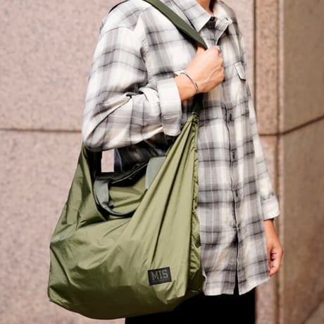【 MIS 】RIPSTOP NYLON CARRYING BAG ( OLIVE )