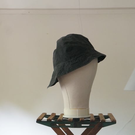 (STOCK)FILD HAT 炭✖顔料　タイプライター