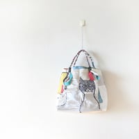 刺繍バッグ「ハナとネコとクモ」再販4