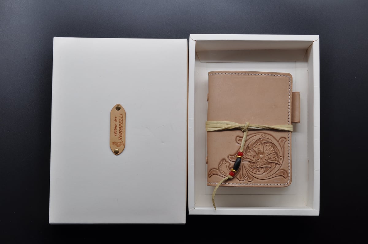 花のシステム手帳　ミニ6　革　カービング システム手帳ミニ6 レザーカービング本革