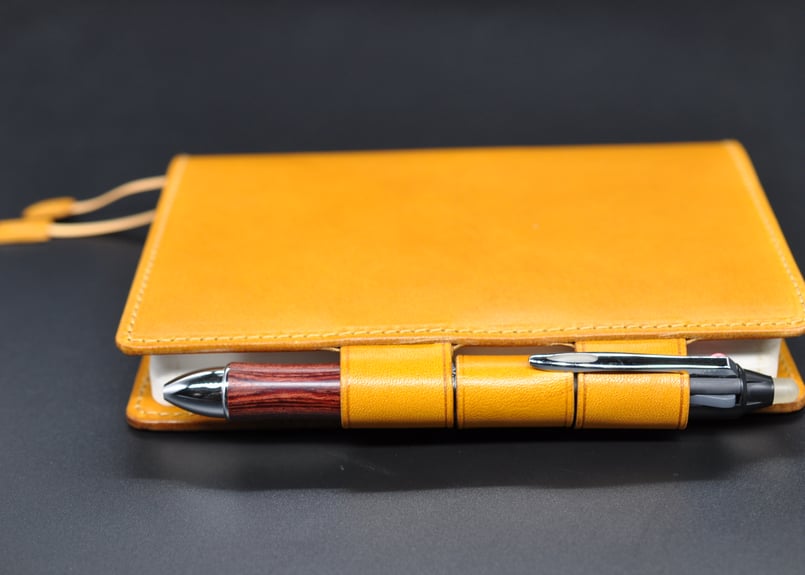 ほぼ日手帳　カバー　ジッパーズ　オリジナルA6　本革　シャンパンゴールド　未使用 ジッパーズ 本革・シャンパンゴールド - ほぼ日手帳 2014 spring