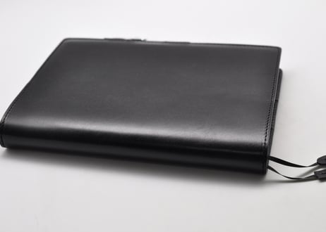 ★送料込み★革手帳カバー★A5サイズ★ほぼ日手帳カズン、NOLTY A5ウィークリーなど★栃木レザー　ピット本ヌメ（ブラック）特A★