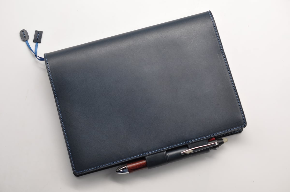 ☆送料込み☆革手帳カバー☆A5サイズ☆ほぼ日手帳カズン、NOLTY A5