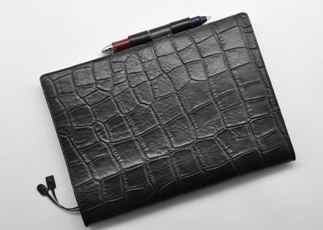 ★送料込み★手帳（ノート）カバー★正規B5サイズ★クロコ型押し牛革（黒）★