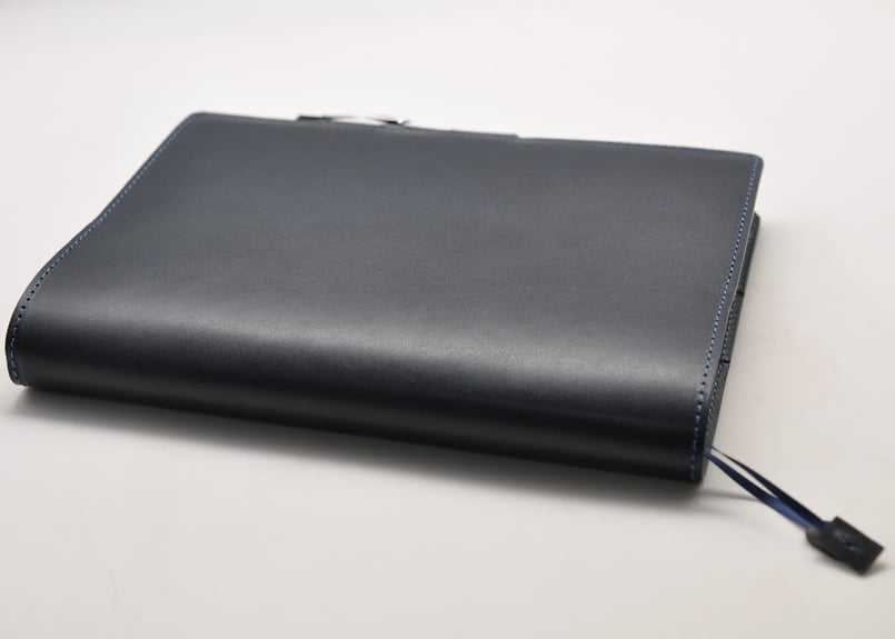 ほぼ日手帳A5 タイプ レザーカバー ワイルド ほぼ日手帳カズン対応】自分仕様にカスタマイズ！本ヌメ革の手帳カバー