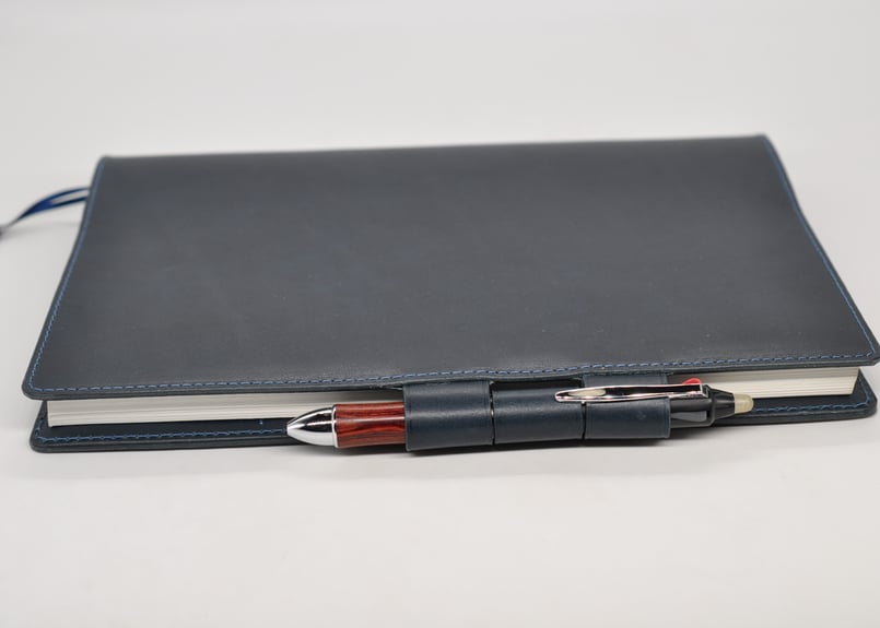 ☆送料込み☆手帳（ノート）カバー☆正規B5サイズ☆栃木レザー☆本