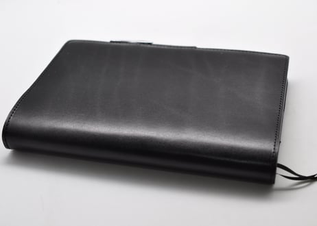 ★送料込み★本革手帳カバー★A5サイズ★ほぼ日手帳カズン、NOLTY A5ウィークリーなど★栃木レザー　ピット本ヌメ（ブラック）★