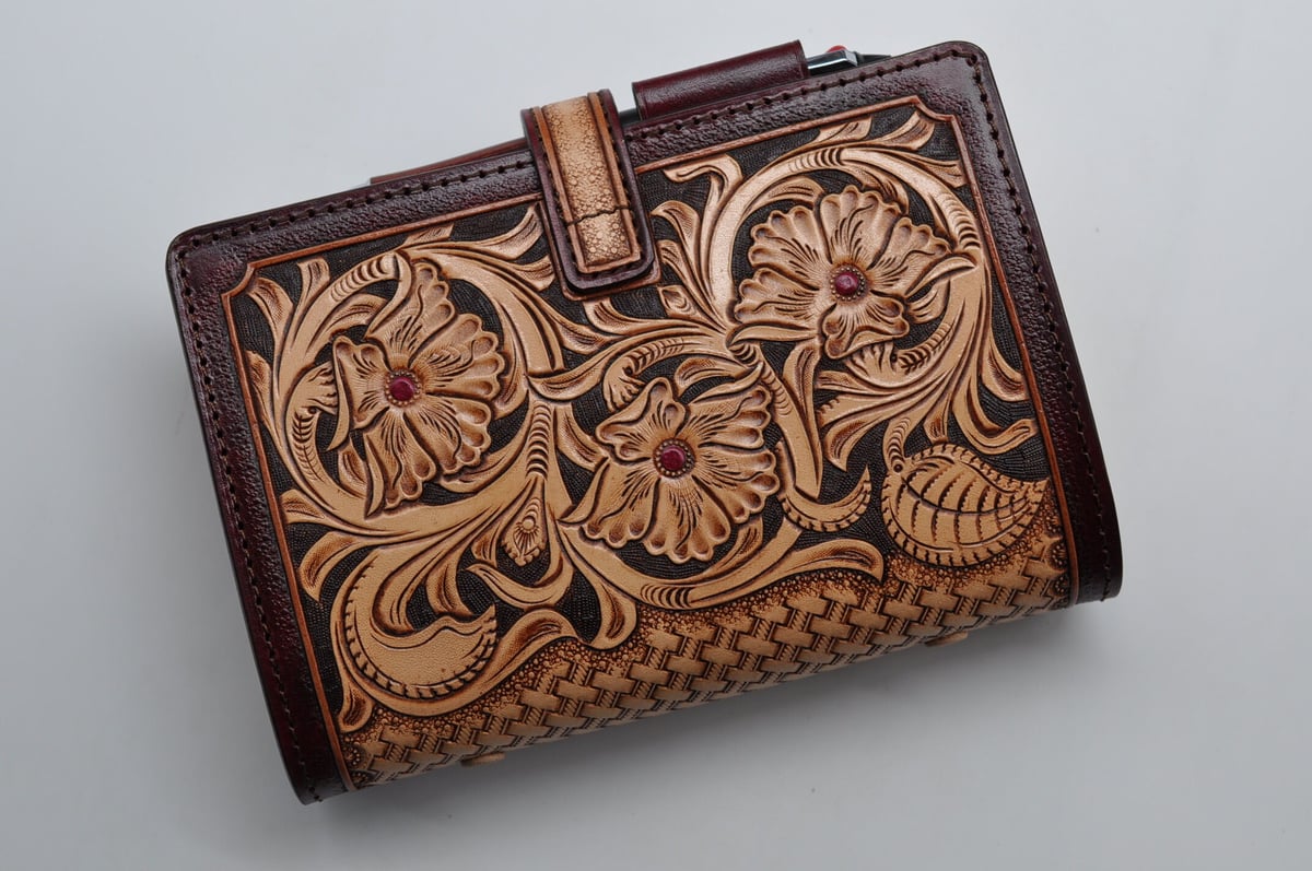 本革　システム手帳　バイブルサイズ　ハンドメイド　シェリダンカービング fit=scale-down,w=1200