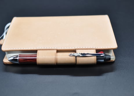 ★送料込み★ほぼ日手帳カバー★オリジナル（A6サイズ）★栃木レザーワイルドヌメ（ナチュラル）★