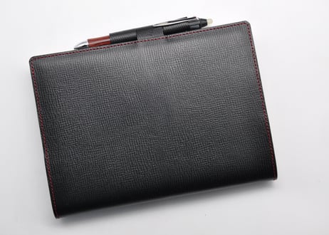 ★送料無料★ほぼ日手帳カバー★カズン★A５サイズ★シボ型押し牛革（ブラック）★