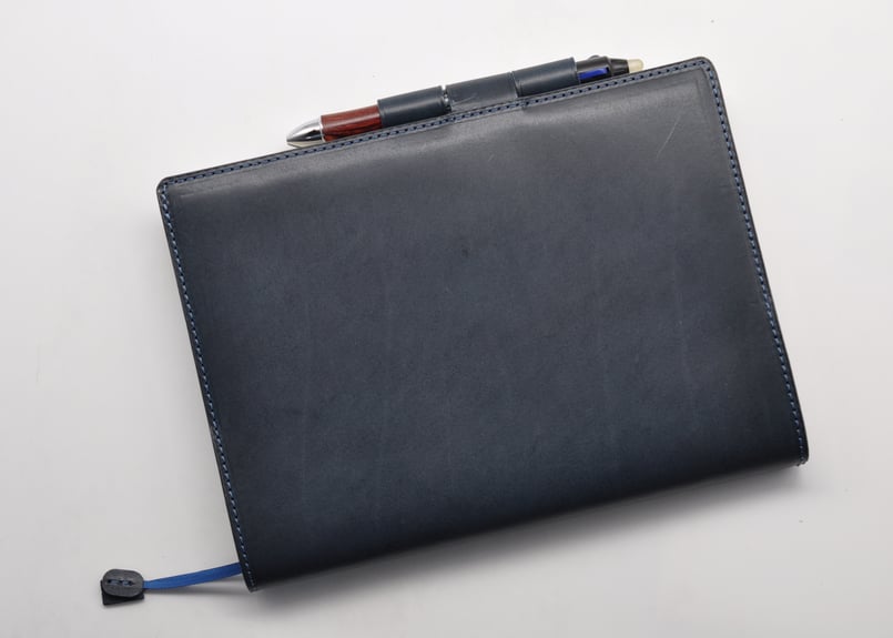 ☆送料込み☆革手帳カバー☆A5サイズ☆ほぼ日手帳カズン、NOLTY A5