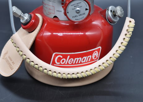 ★送料無料★Colemanコールマンガソリンランタン、カスタム３点キット★タンク底の直径１３．５ｃｍ★栃木レザー　本ヌメ（ナチュラル）★