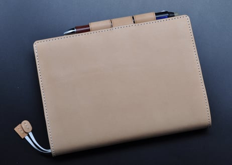 ★送料込み★手帳（ノート）カバー★Ｂ６サイズ★栃木レザー　ワイルドヌメ（ナチュラル）★