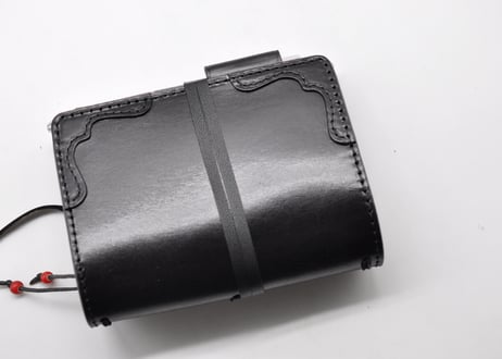 ★送料込み★トラベラーズノートカバー★パスポートサイズ★内装付★栃木レザーオイルサドル（ブラック）特A★