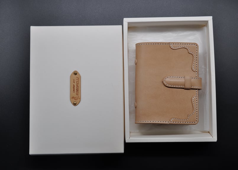 花のシステム手帳　ミニ6　革　カービング 花のシステム手帳 ミニ6 革 カービング システム手帳 桜 レザー