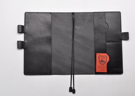 ★送料込み★革手帳カバー★A5サイズ★ほぼ日手帳カズン、NOLTY A5ウィークリーなど★栃木レザー　ピット本ヌメ（ブラック）特A★