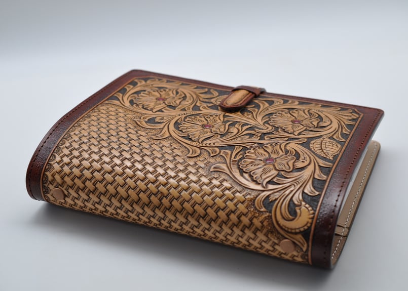 ☆大幅値引き☆在庫処分☆送料込み☆カービングシステム手帳