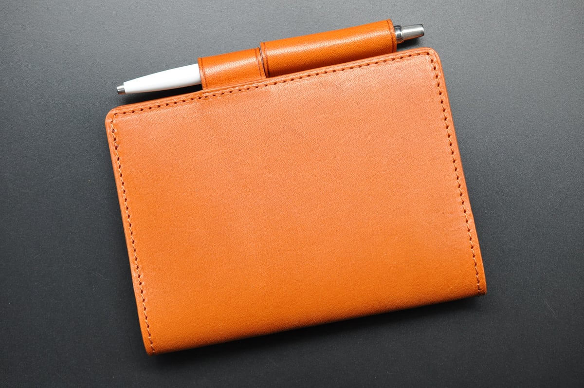 栃木レザーポーチ 折り財布 b7ノートケース ハンドメイド手縫い 栃木レザーポーチ 折り財布 b7ノートケース ハンドメイド手縫い