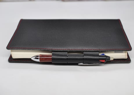 ★送料無料★ほぼ日手帳カバー★カズン★A５サイズ★シボ型押し牛革（ブラック）★