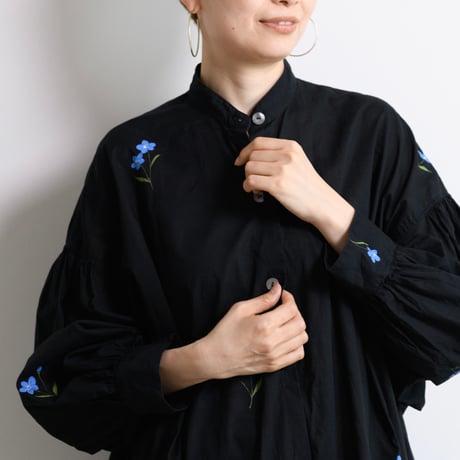 手描きソフトワッシャー・ロングブラウス＜勿忘草＞