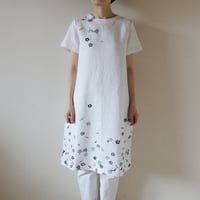 リネン・半袖ワンピース　白＜墨濃淡＞