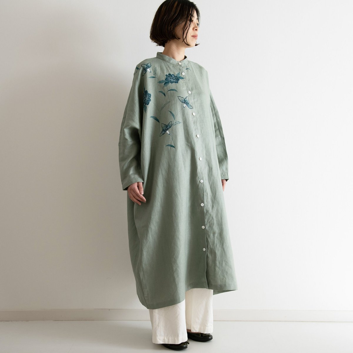 スタンドカラーシャツドレス 更紗・牡丹 | akkaの手描き服