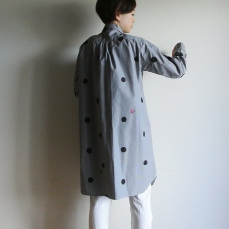 ロングシャツ　ギンガムチェック黒　＜水玉と梅＞