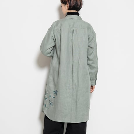 リネン・ロングシャツうぐいす＜手描き更紗牡丹＞