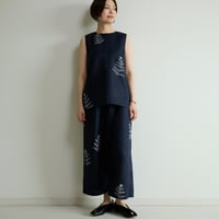 ノースリーブブラウス　シダ