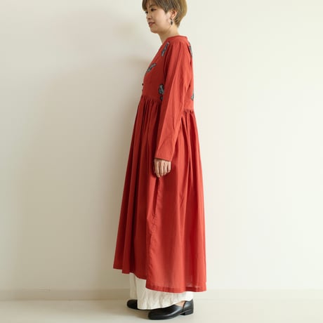 ローブギャザードレス・どんぐりの葉