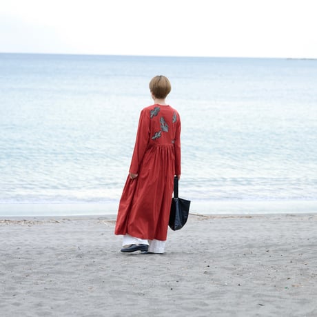 ローブギャザードレス・どんぐりの葉