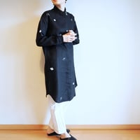 リネン・ロングシャツ白＜椿＞