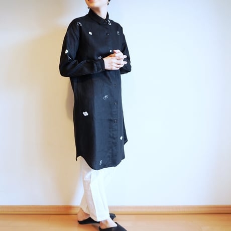 リネン・ロングシャツ白＜椿＞