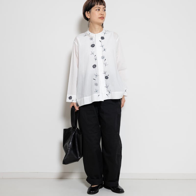 未使用 SACRA 比翼仕立て パープル ブラウス 比翼仕立てノーカラーブラウス【手描き勿忘草】 | akkaの手描き服