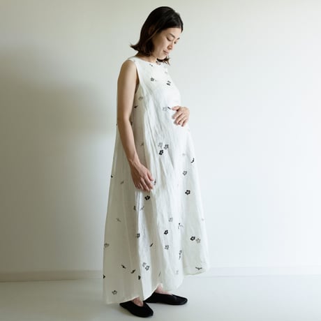 ロングワンピース　墨梅