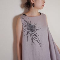 ロングワンピース　くすみピンク　墨色乱菊