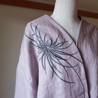 袷のショートジャケットくすみピンク　墨色乱菊