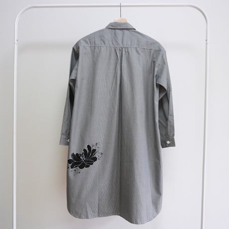 ロングシャツ　ギンガムチェック黒　＜黒牡丹＞