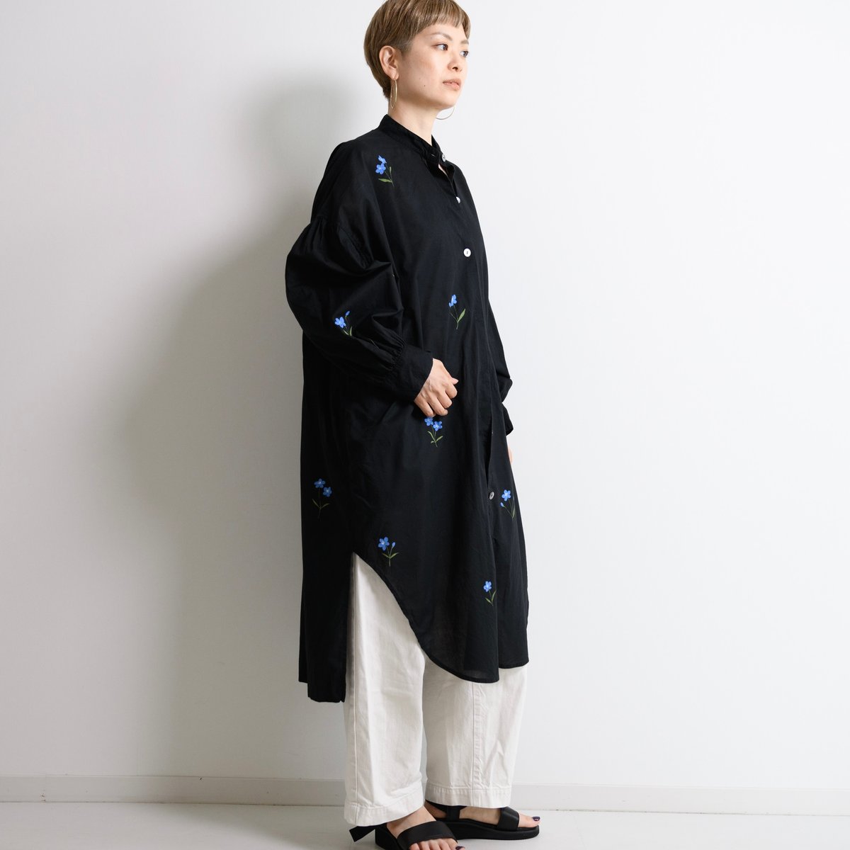 手描きソフトワッシャー・ロングブラウス＜勿忘草＞ | akkaの