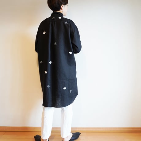 リネン・ロングシャツ白＜椿＞