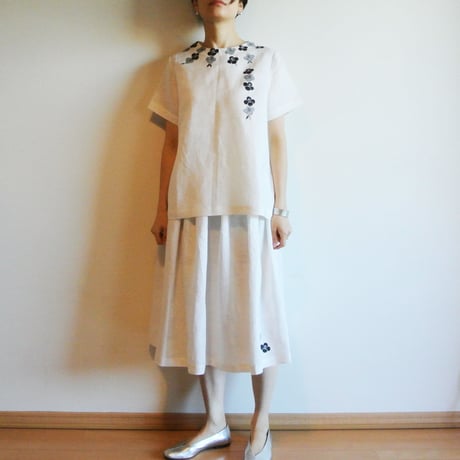 リネン・半袖ブラウス　白＜椿＞