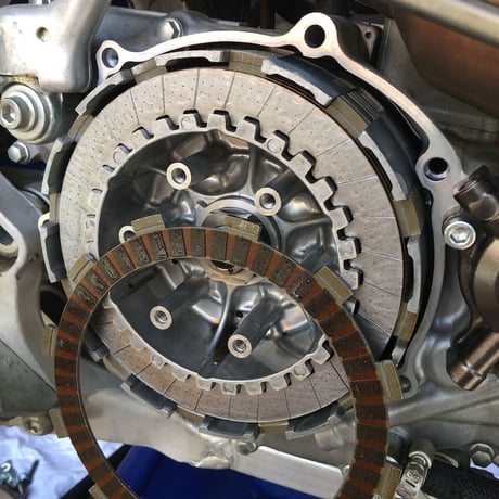 YZ250FX(2020~現行)WR250F(2020~現行)用 溝切り面出し加工済み クラッチプレートセット